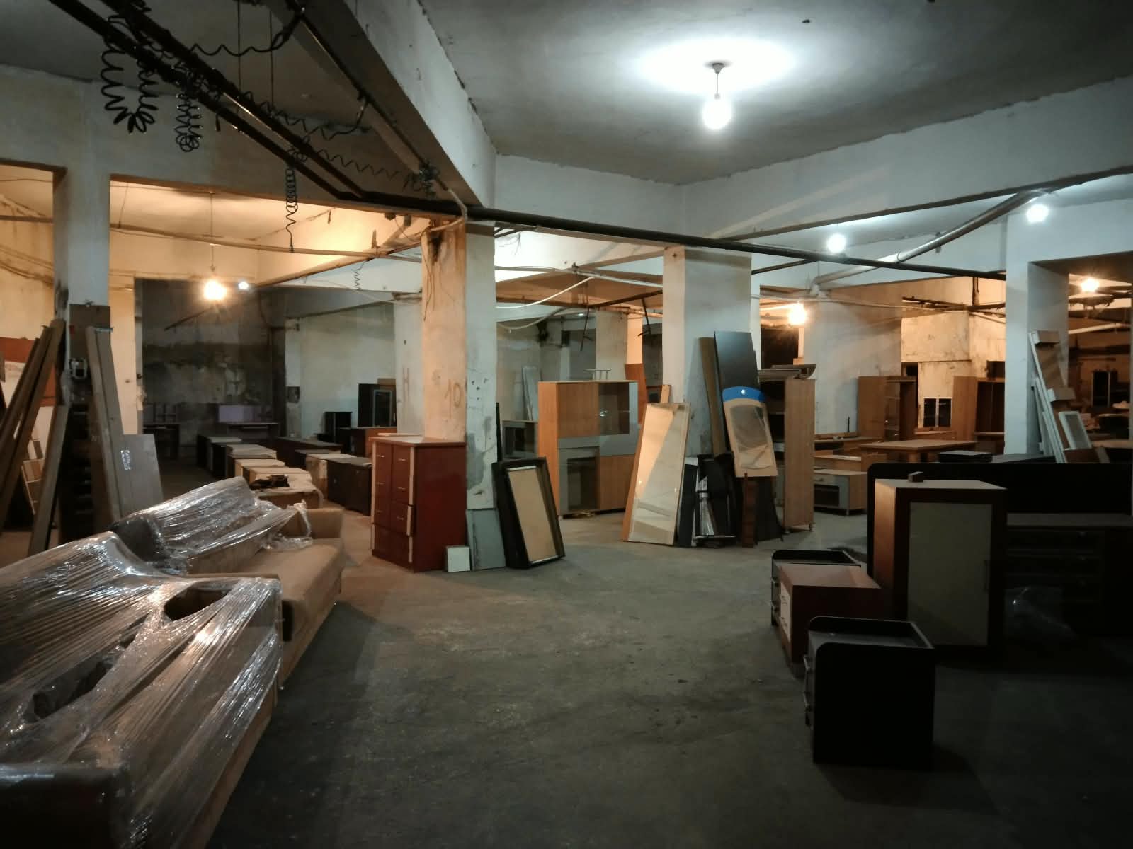 Yoncalık Merkezde 1000 m² Satılık ve Kiralık Geniş Depo