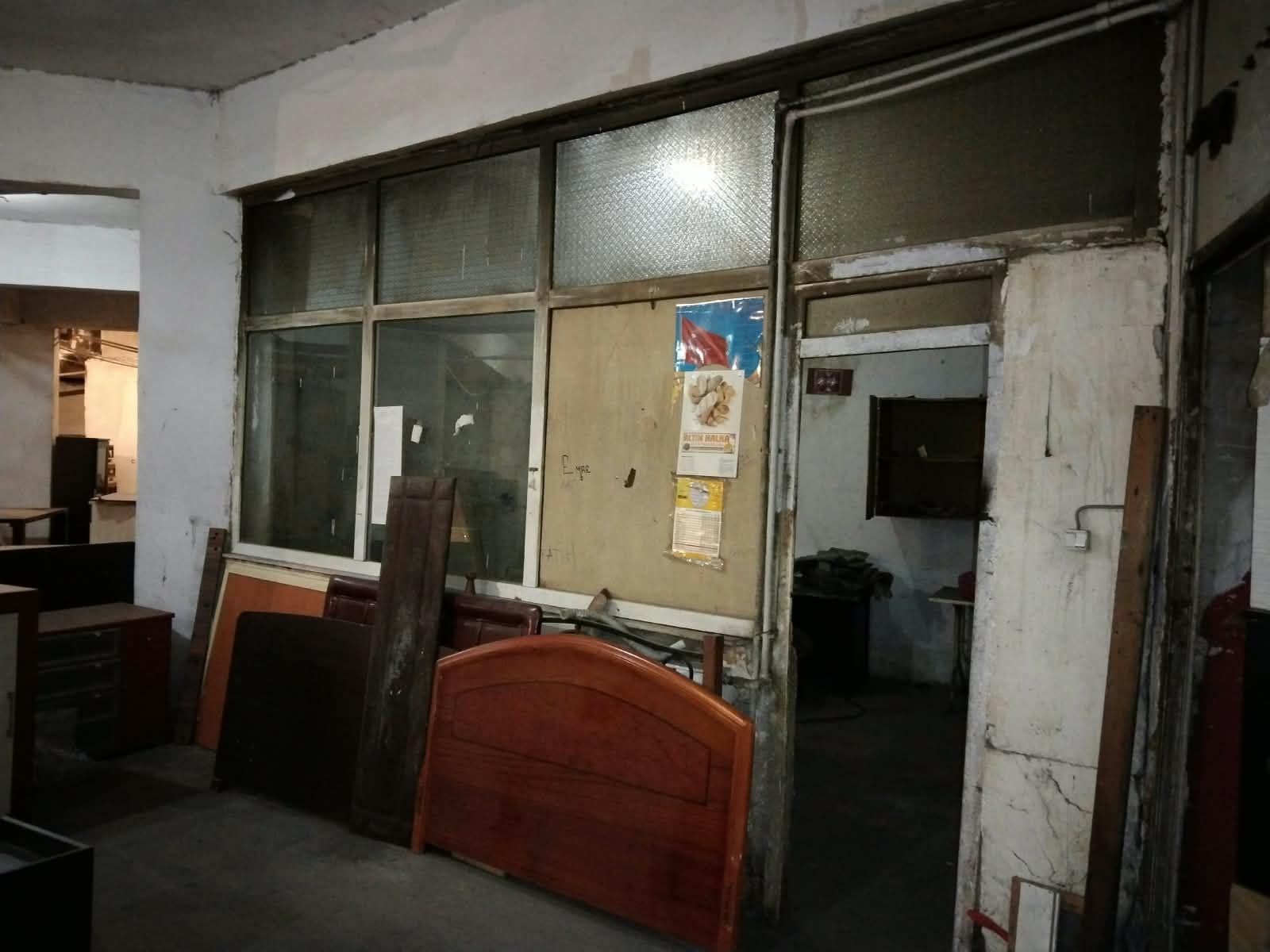 Yoncalık Merkezde 1000 m² Satılık ve Kiralık Geniş Depo
