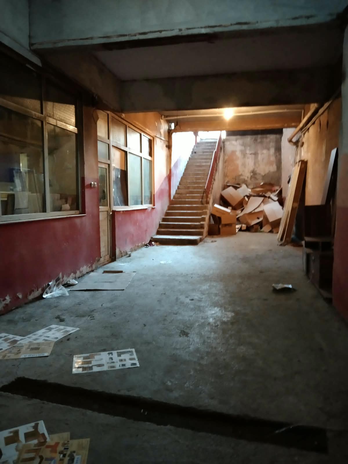 Yoncalık Merkezde 1000 m² Satılık ve Kiralık Geniş Depo