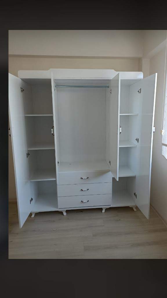 Modern Raflı ve Askılıklı Gardırop - Beyaz ve Meşe Seçenekleriyle