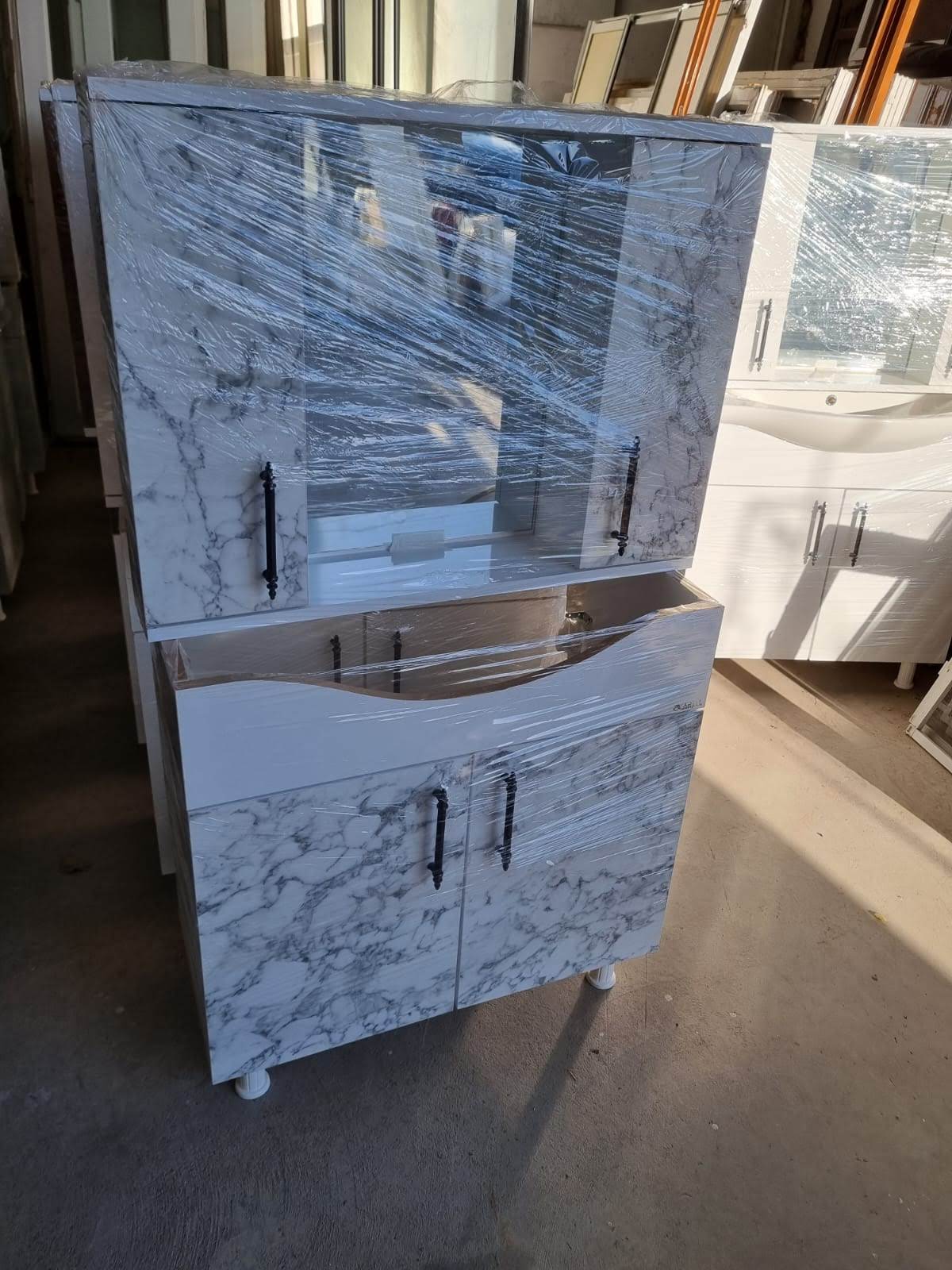 Modern Tasarım Eviyeli Banyo Dolabı - 60 cm ve 80 cm Seçenekleri