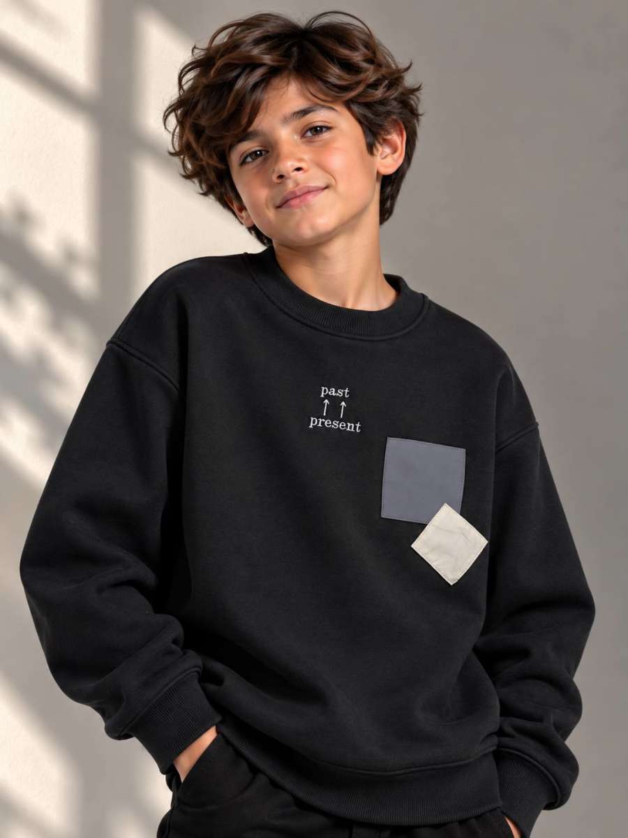 KIDS HOODIE — Black