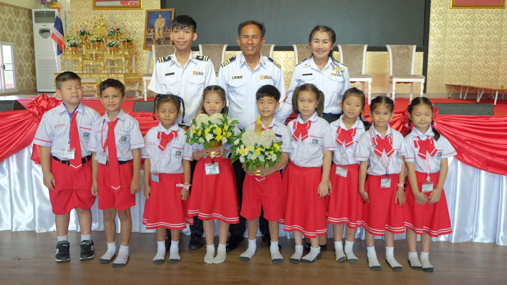 Thongchai Jaidee visits a school he built