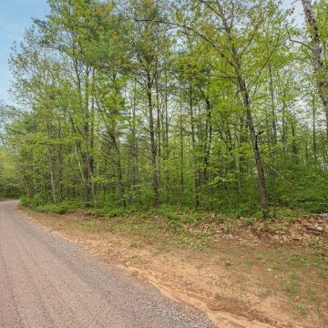 7+ Acres off Hanser Lane in Lac du Flambeau 15