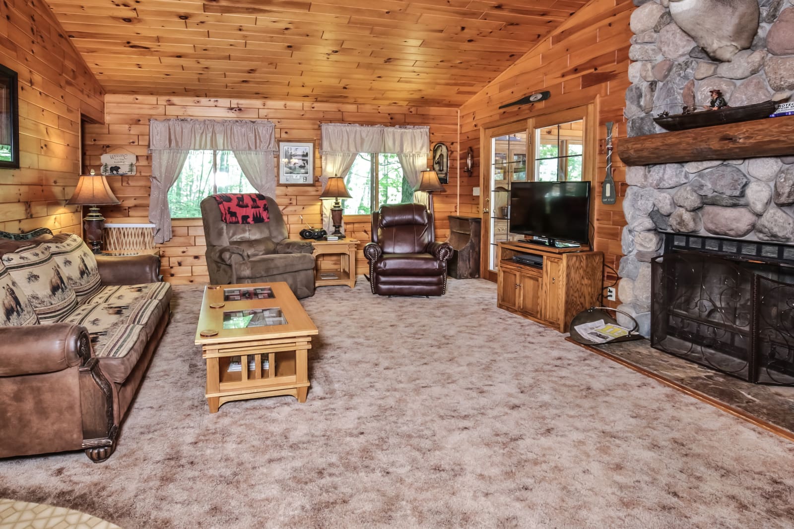 Large Home for Vacation Booth Lake Landing Resort Minocqua, Wisconsin