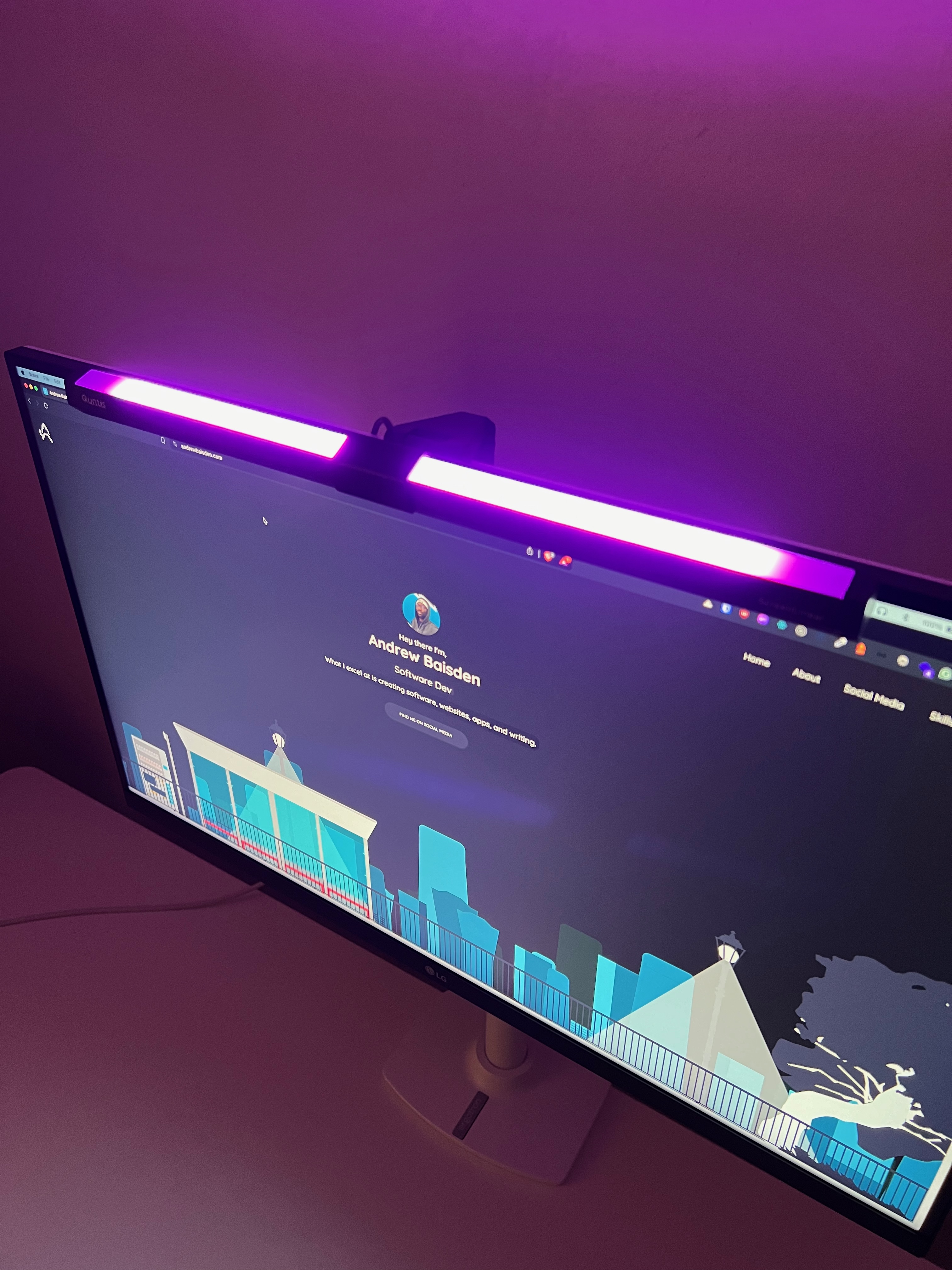 Quntis Dynamic RGB LED Monitor Lamp RGB Purple