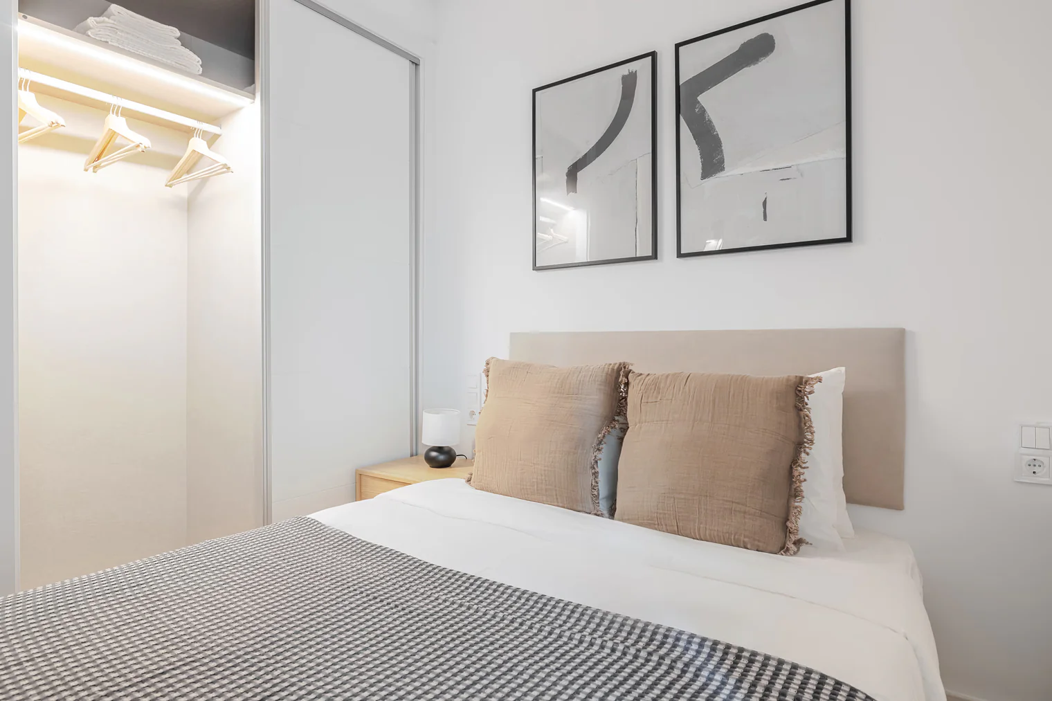 Pisos Corporativos — Valdezarza, Madrid