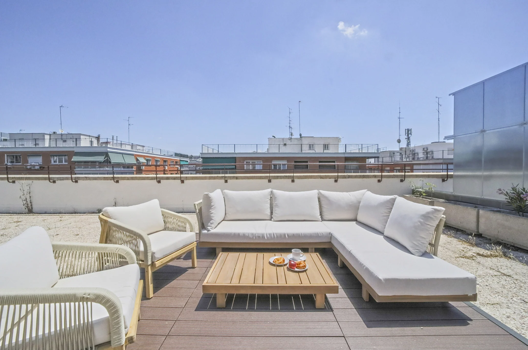 Pisos Corporativos — Castellana, Madrid