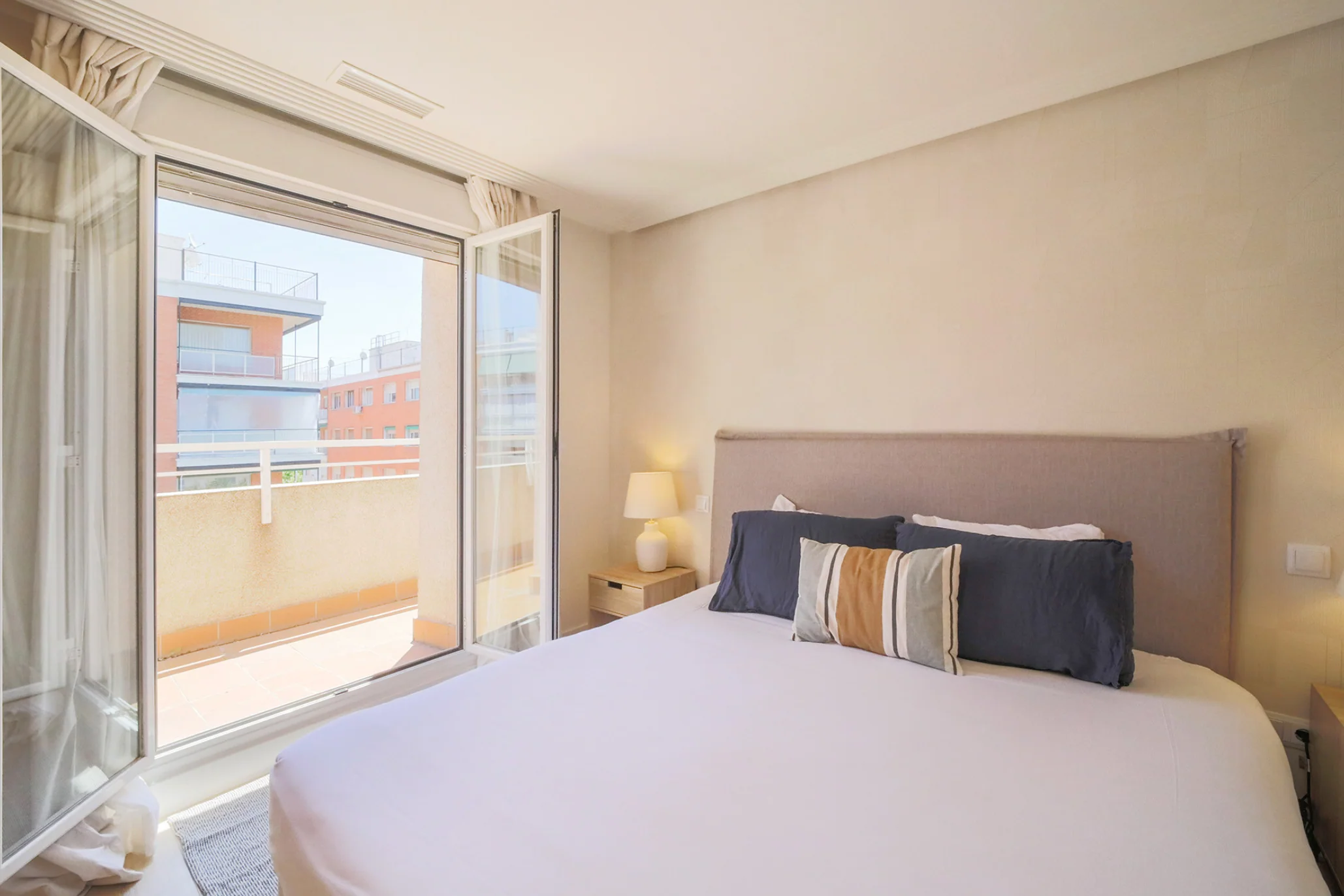 Pisos Corporativos — Castellana, Madrid