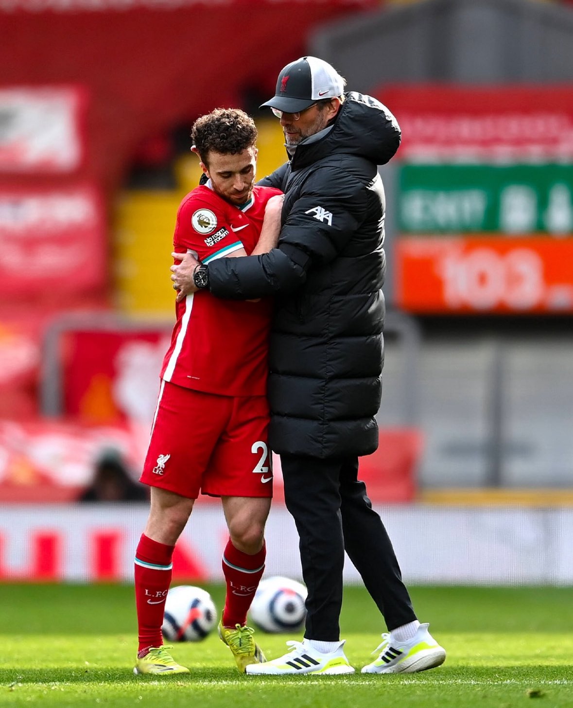 Former Liverpool Manager, Jurgen Klopp break down in tears on his Instagram over the death