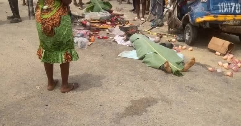 Tragedy on Tombia–Amassoma Road: Tipper Truck Collides with Tricycle, Claims Two Lives