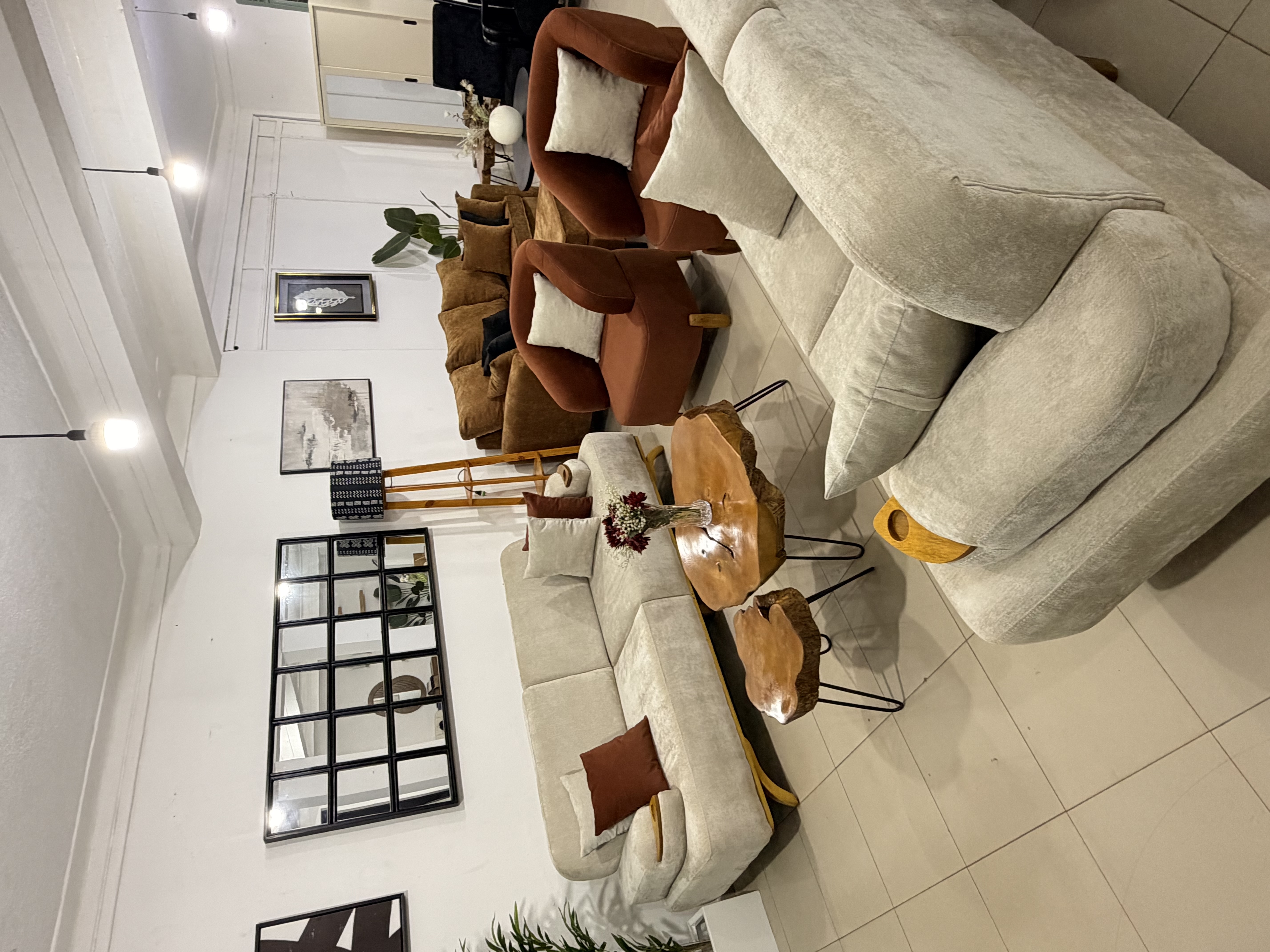 Salon (7)seats