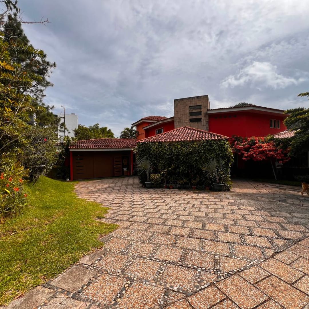 CASA EN VENTA QUINTAS DE SANTA ELENA NUEVO CUSCATLAN