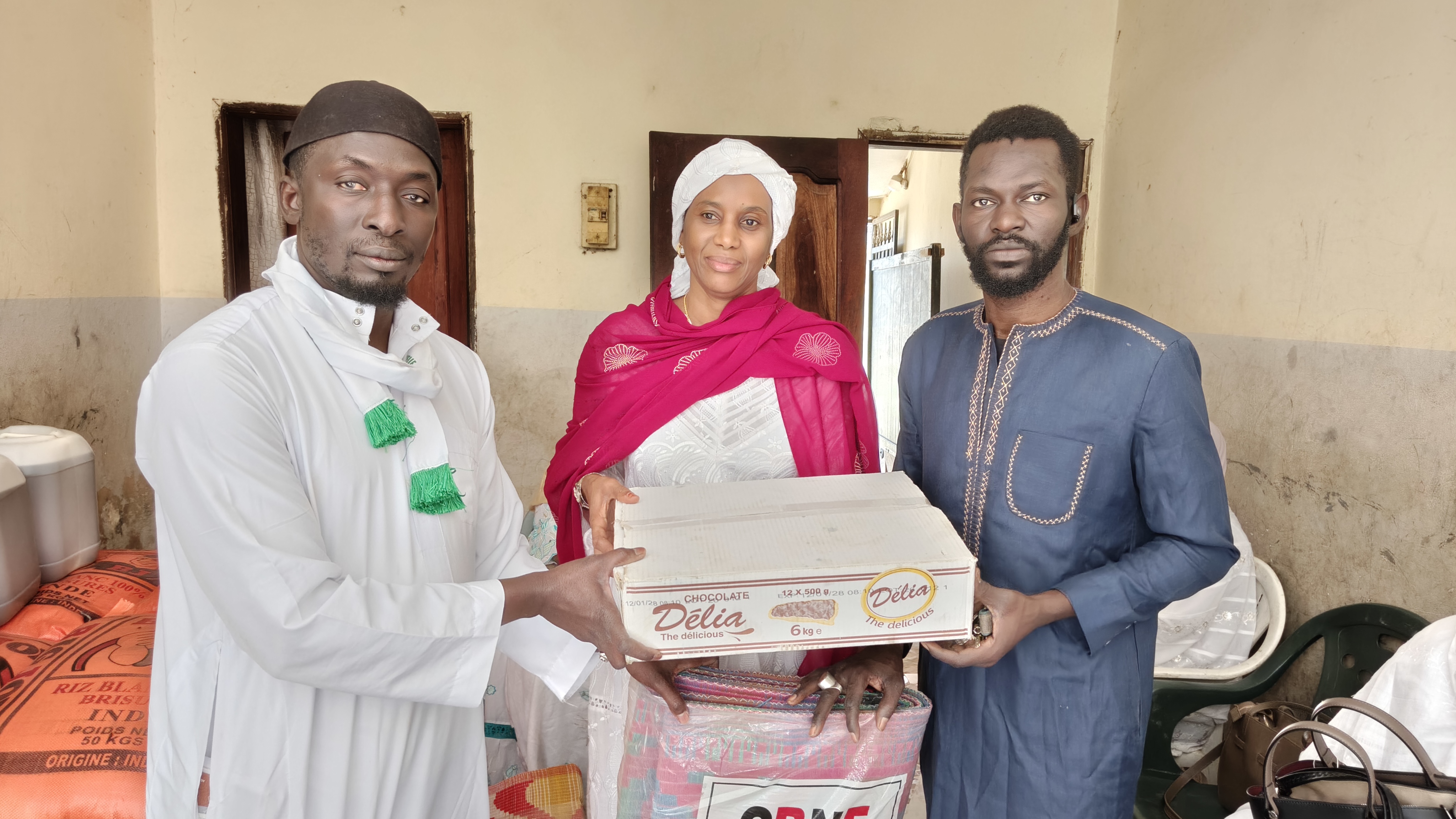 DON DE DENREES ET DIVERS AUTRES PRODUUTS A RUFISQUE