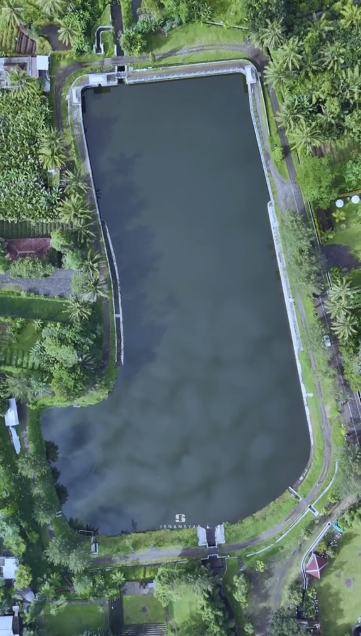 Panorama Embung Kaliaji dari sisi utara saat pagi hari
