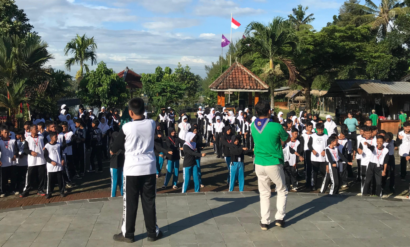 Kegiatan outbound seru di Embung Kaliaji Sleman Yogyakarta