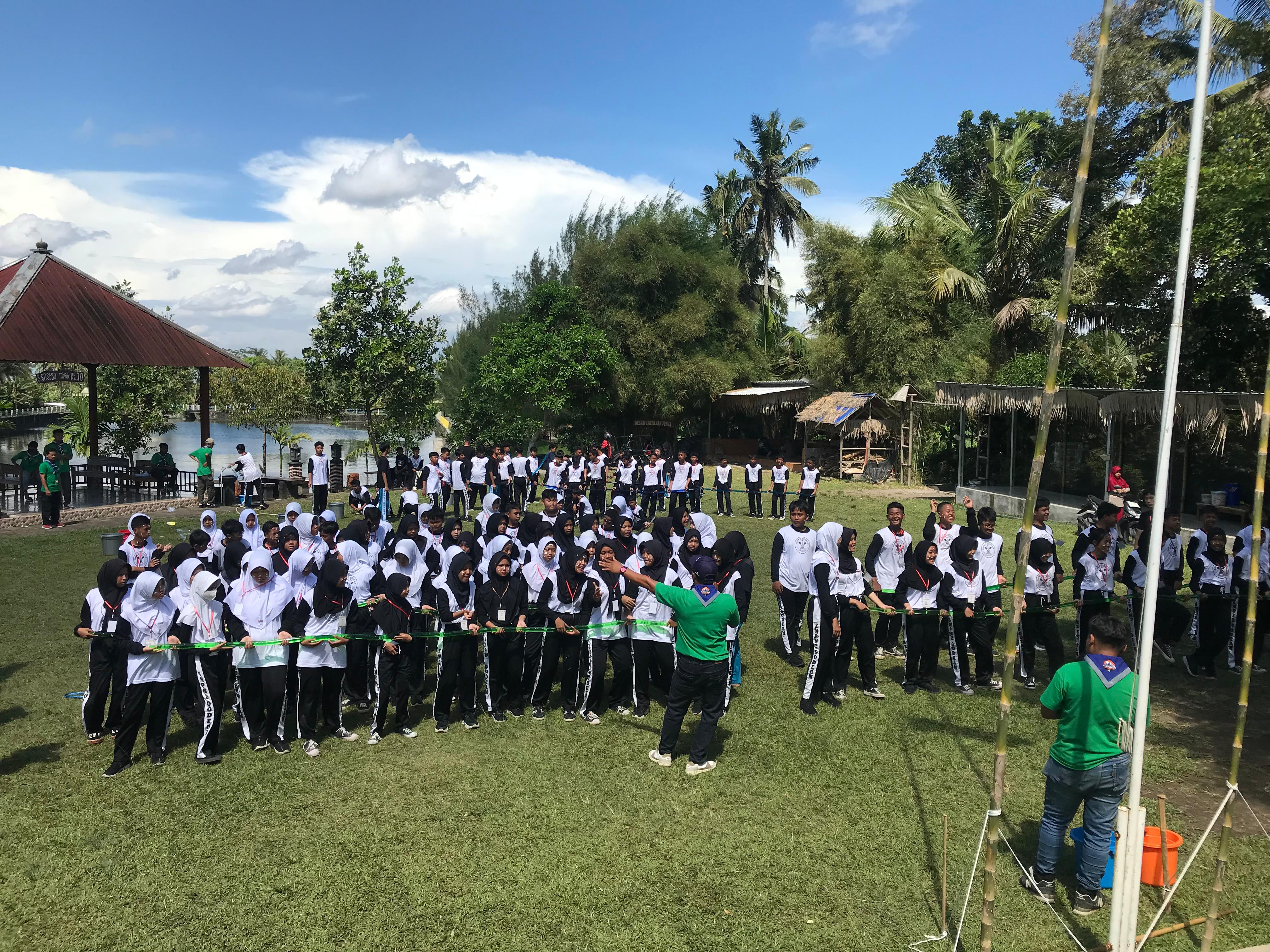 Outbound sehat dan aktif di Embung Kaliaji Sleman Yogyakarta