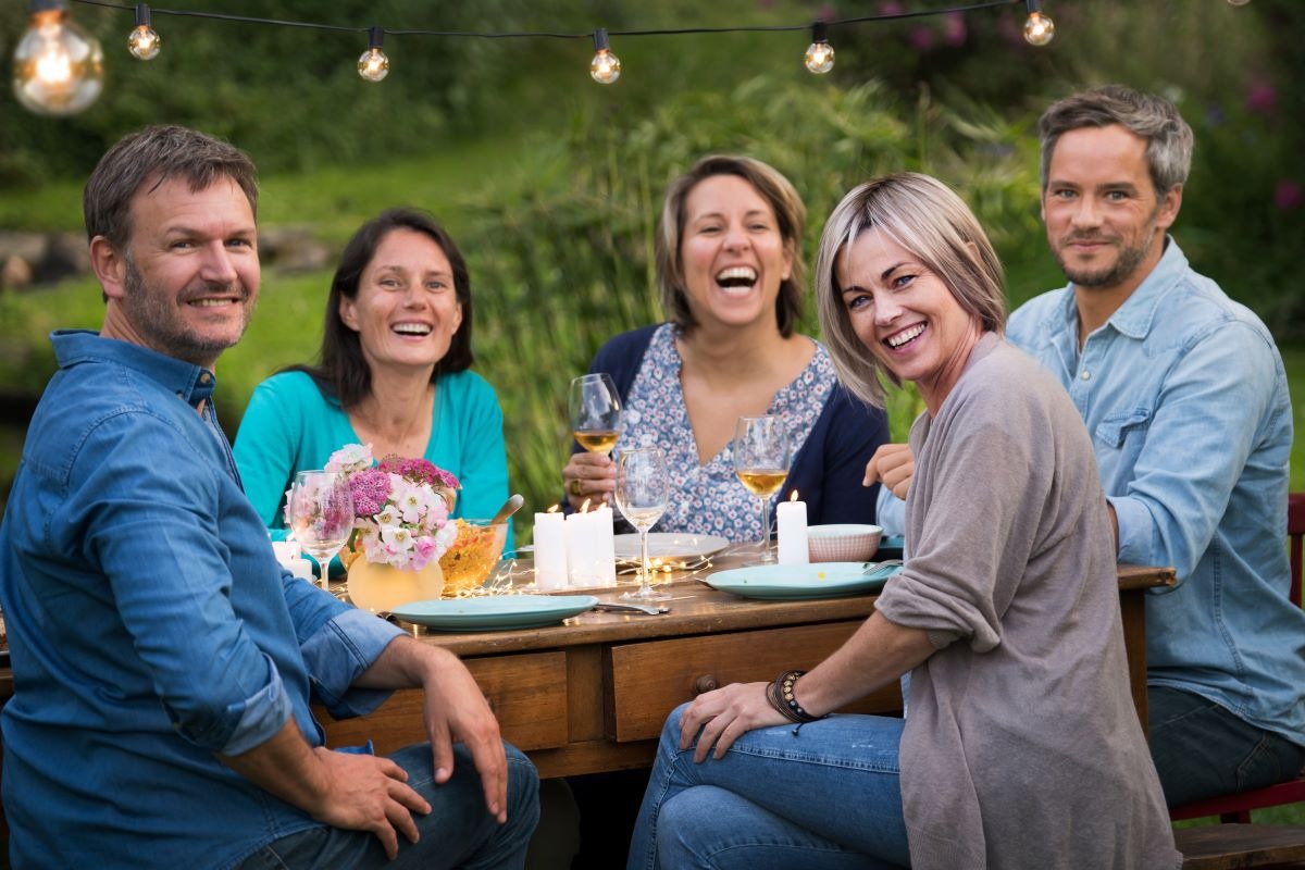 Single Tooth Gap in Your Smile: Dental Implant, Bridge or Composite Bonding?