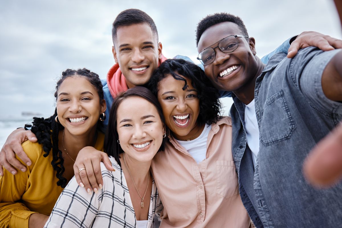 Why Does My Upper Lip Feel Tight or Heavy After New Dental Veneers?