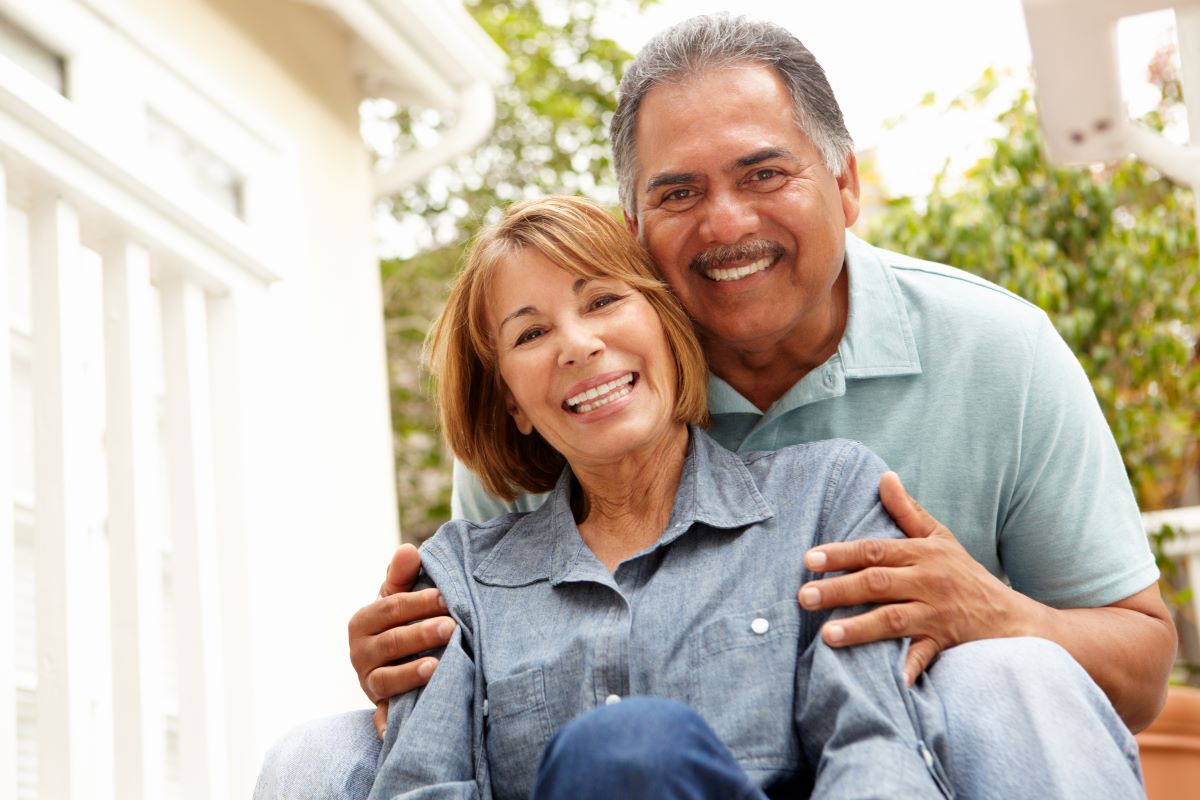 Can a Root Canal Save a Tooth That Has Cracked Below the Gum Line?