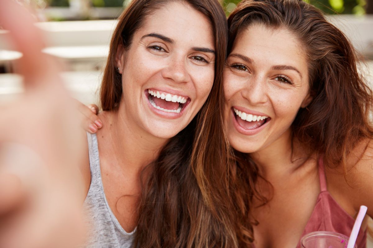 Can You Switch Straight to Invisible Braces If You Had Traditional Metal Tracks Fitted Years Ago?