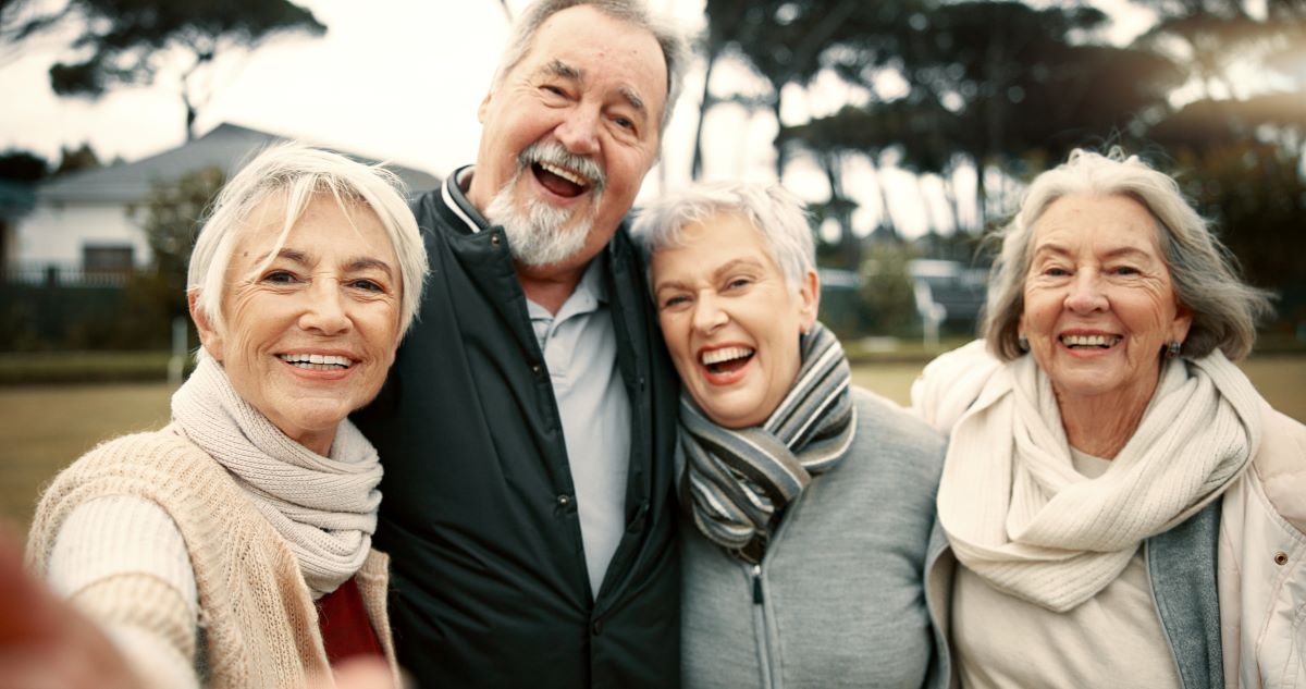 Why Is My Gum Swollen Around My Broken Tooth? Explaining the Warning Signs