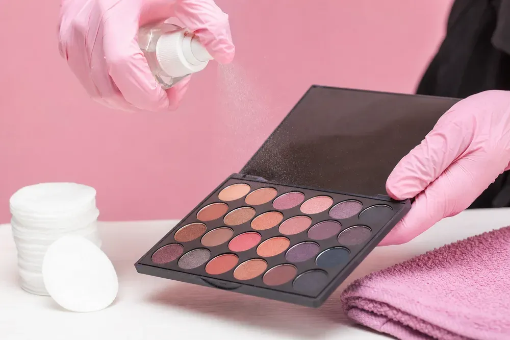 Disinfecting a swatched product: the right method
