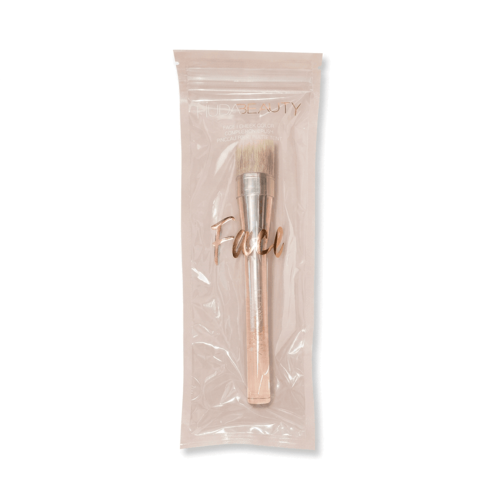 HUDA BEAUTY Face Blush & Complexion Brush