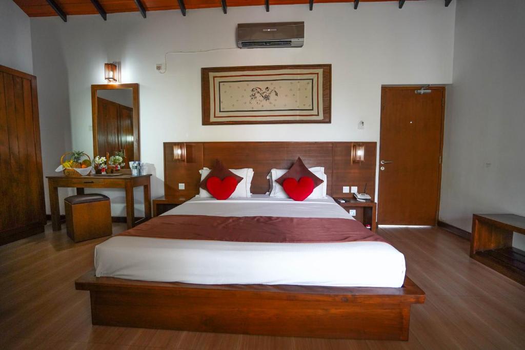 HOTEL TAMARIND TREE -Tissamaharama