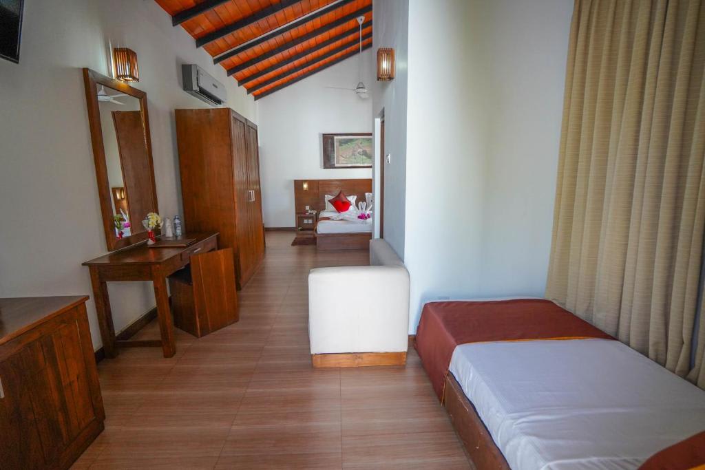HOTEL TAMARIND TREE -Tissamaharama