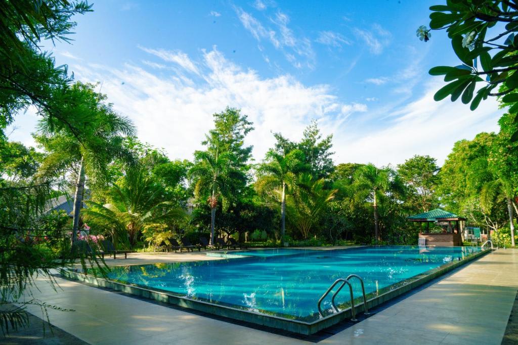 Sun Green Resort