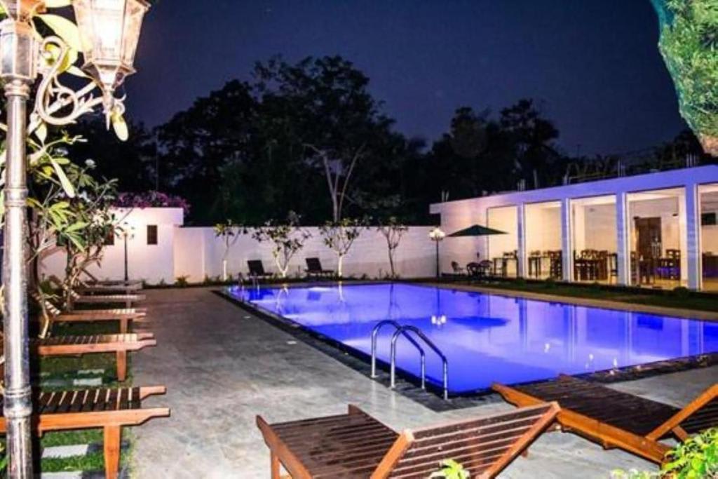 ELEPHANT EYE HOTEL