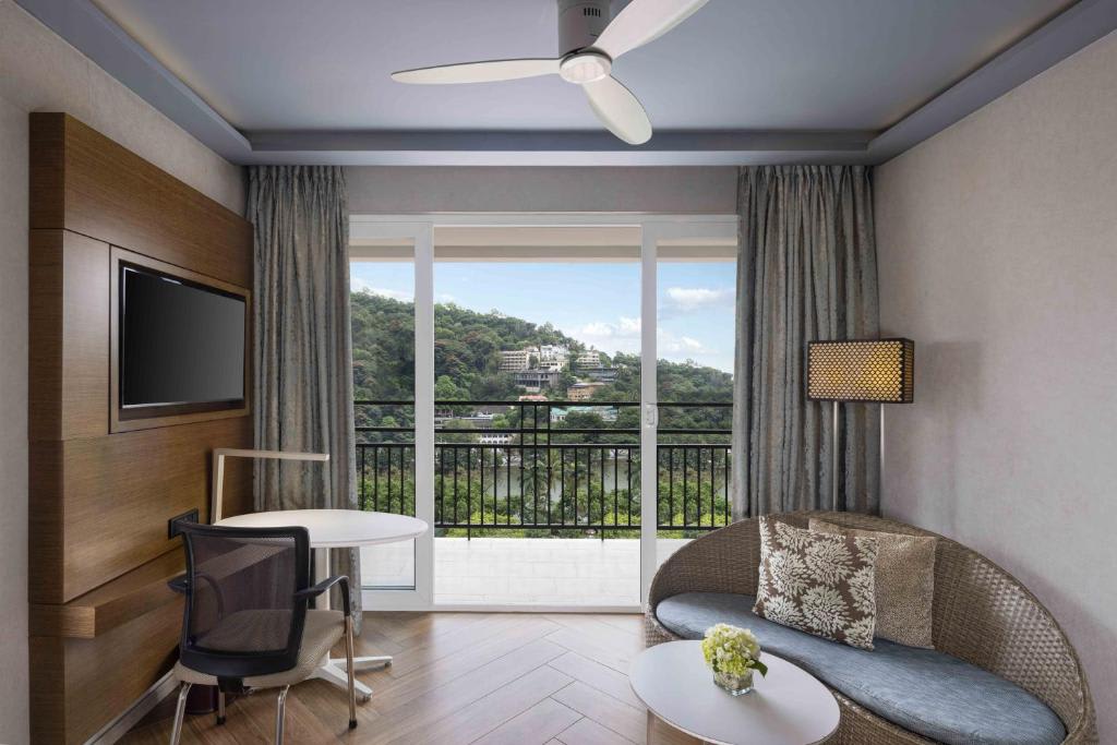 Radisson Hotel Kandy