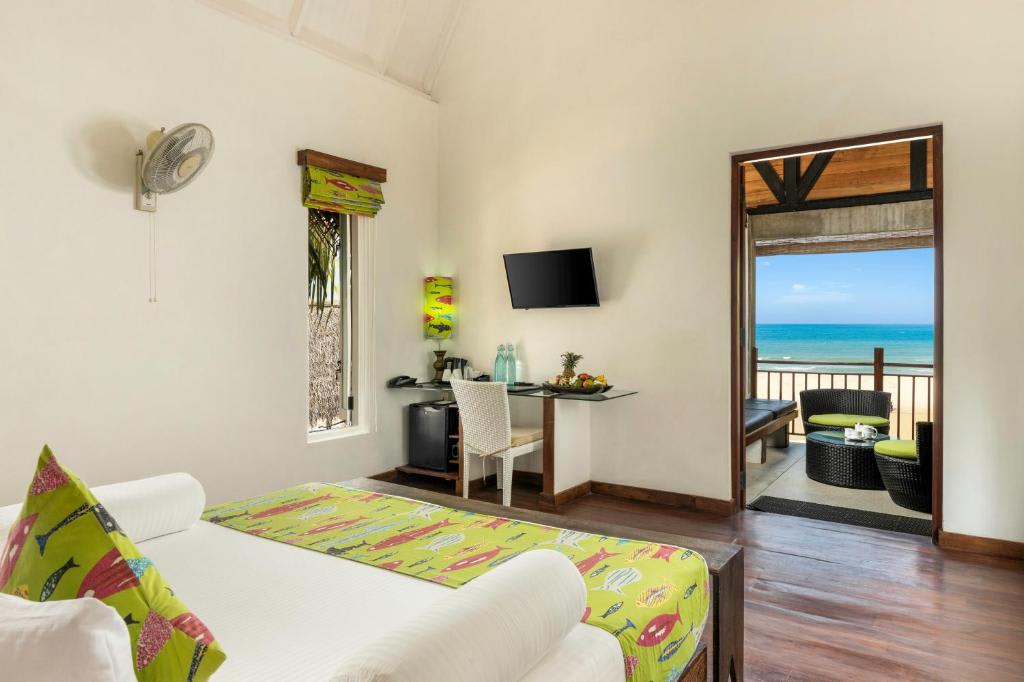 Maalu Maalu Resort - Pasikuda