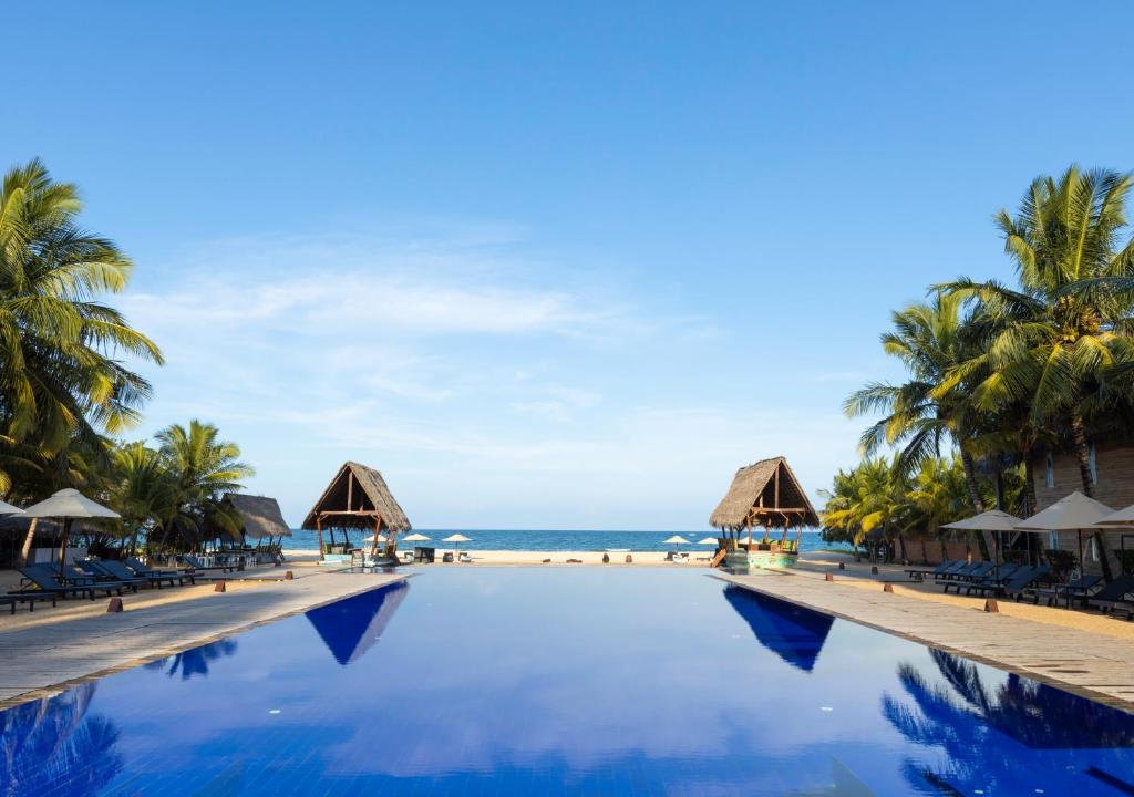 Maalu Maalu Resort - Pasikuda