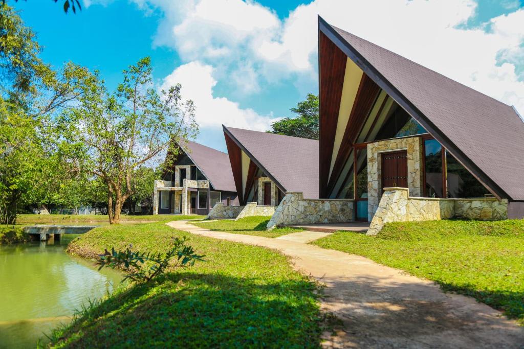 Liyya Water Villa