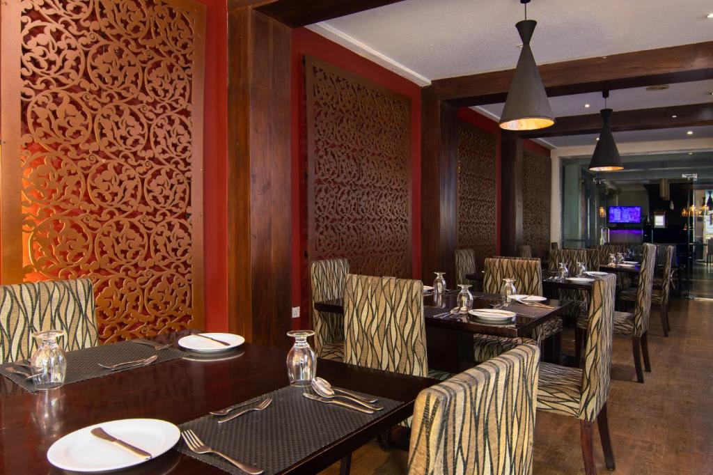 Oak Ray City Hotel
