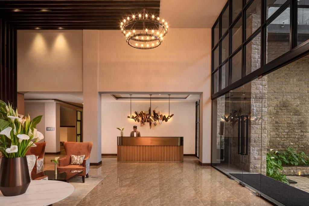 The Golden Ridge Hotel