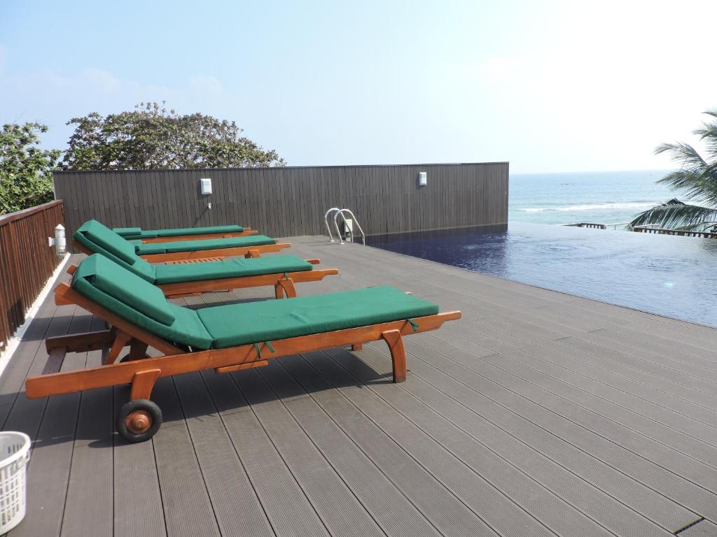 Joe's Resort Unawatuna
