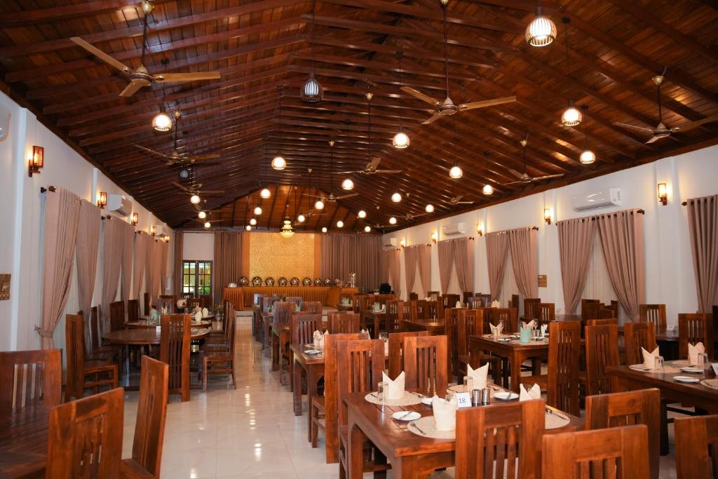 JKAB Park Hotel