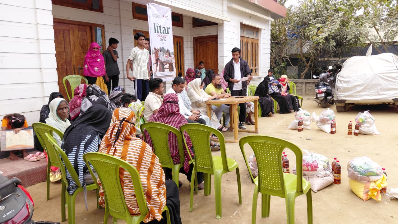 Iftar Kit Distribution 4