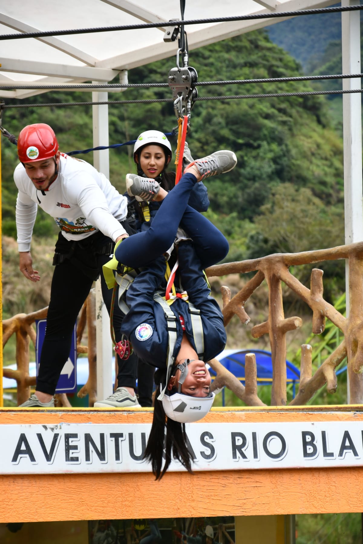 Canopy Mega Adventure Park en Banos Ecuador