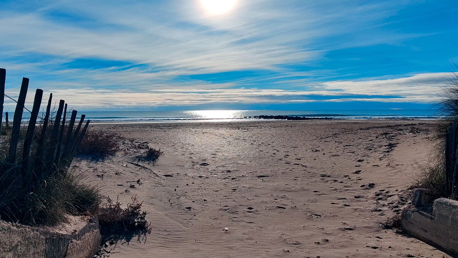 Pierwsza plaża w podróży - Francji za Montpelier
