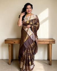 Banarasi Soft Silk (Leaf Motifs & Rich Border) thumbnail 2