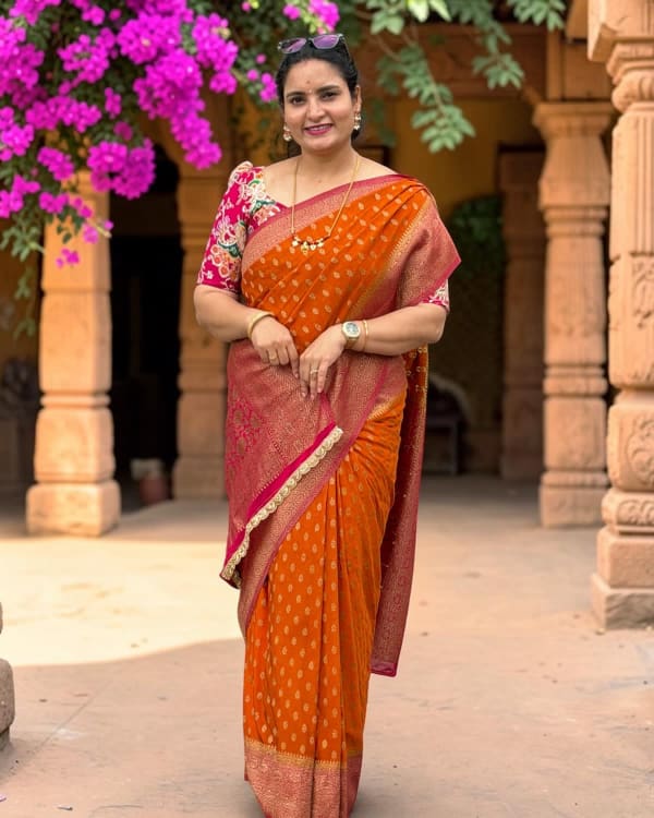 Banarasi Khadi Georgette (Motifs, Floral Border and Pallu)