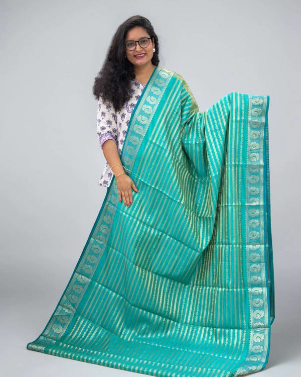 Tussar Saree (Horizontal Line, Half Circle Floral Border)