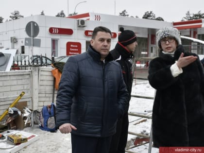 Дмитрий Наумов проверил установку большого светофорного объекта на Судогодском шоссе