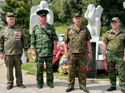 Во Владимире состоялся памятный митинг, посвященный Дню ветеранов боевых действий