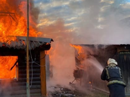 В Александровском районе из-за несвоевременного звонка в МЧС сгорел жилой дом