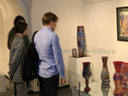 В Гусь-Хрустальном открылась персональная выставка Лики Церетели